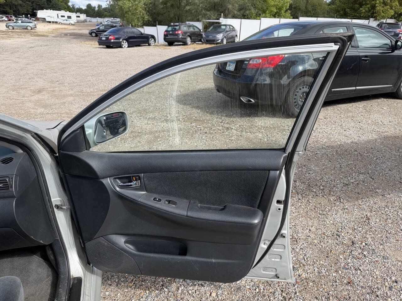Used 2003 Toyota Corolla CE FWD image 28