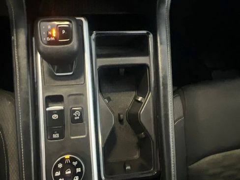Used 2022 Nissan Pathfinder SV AWD/4WD image 30