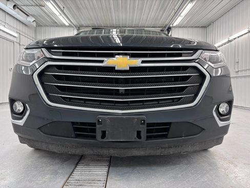 Used 2018 Chevrolet Traverse LT FWD image 11