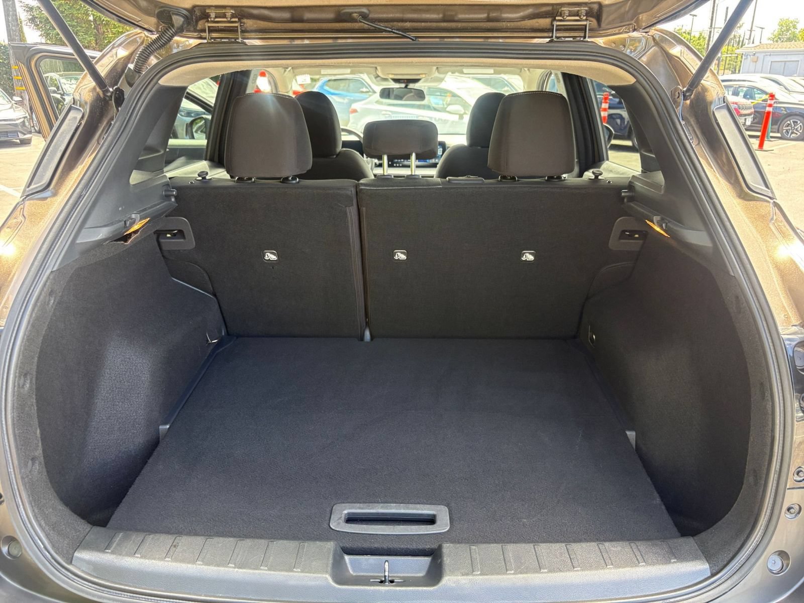 Used 2026 Nissan Kicks SV w/ Cold Weather Package FWD image 29