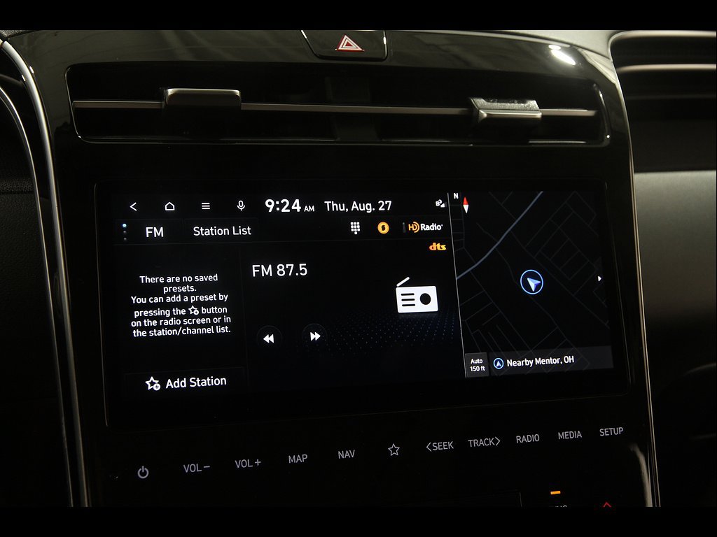 Certified 2024 Hyundai Tucson Limited AWD/4WD image 11