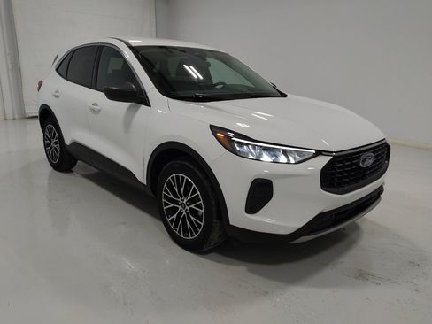 Used 2023 Ford Escape Active AWD/4WD image 13