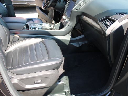 Used 2023 Ford Edge SEL image 14