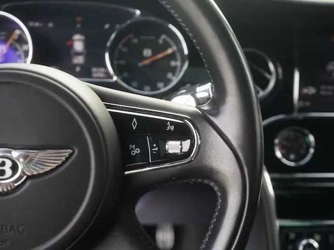 Used 2017 Bentley Mulsanne RWD image 18