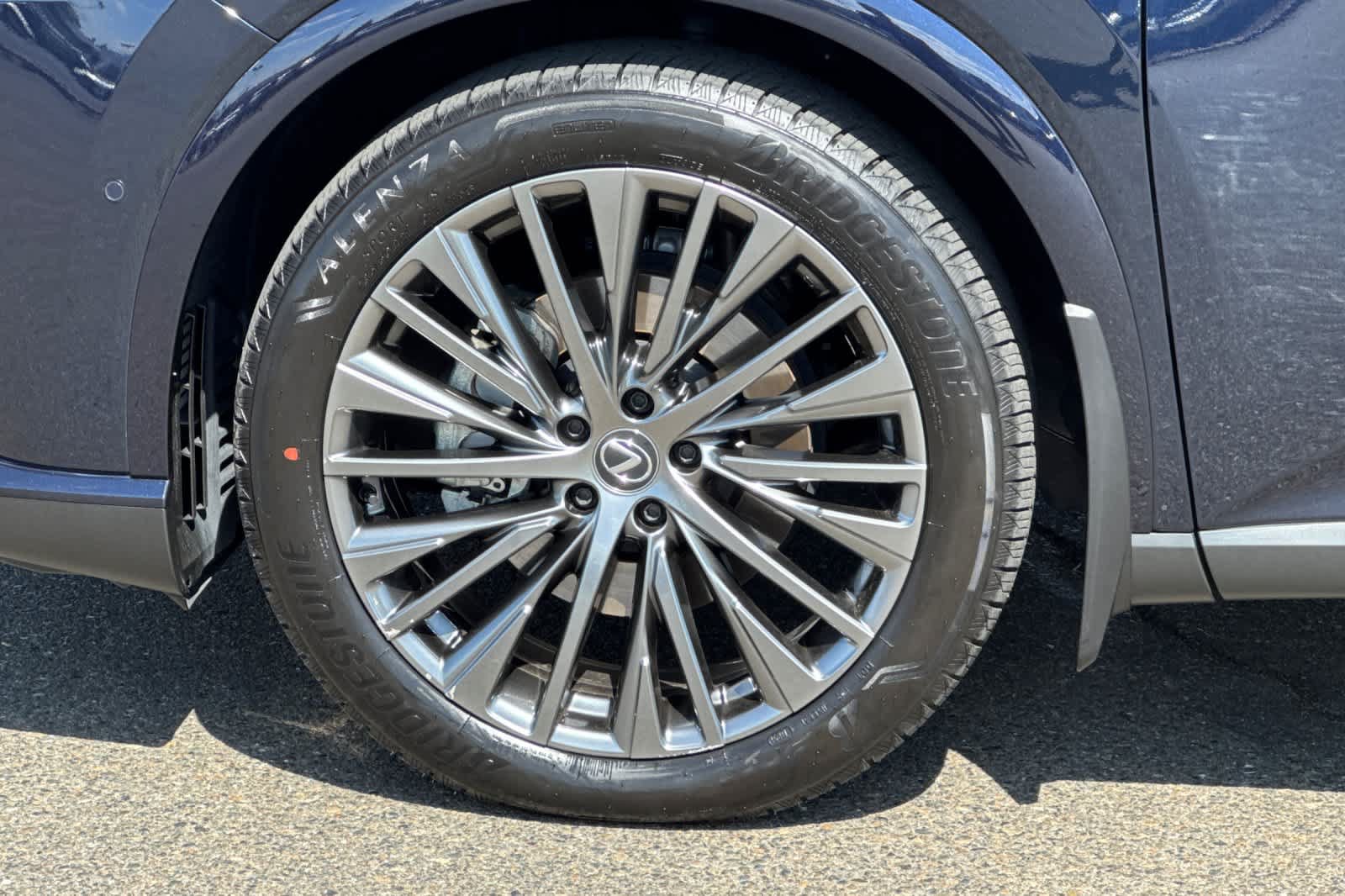 Certified 2024 Lexus RX 450h AWD w/ Convenience Package image 32