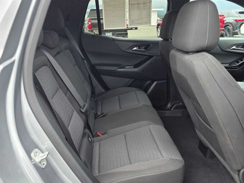 Used 2026 Chevrolet Equinox LT AWD/4WD image 12