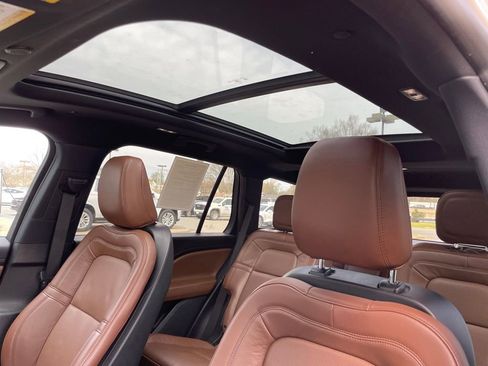 Used 2023 Lincoln Aviator Reserve image 26