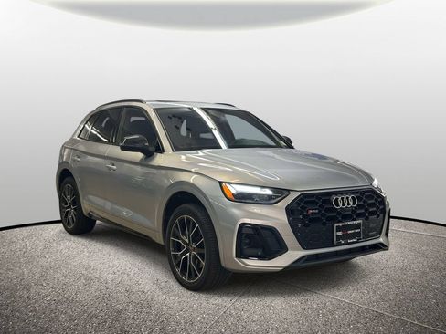 Used 2023 Audi SQ5 Premium Plus w/ Premium Plus Package AWD/4WD image 10