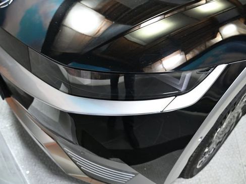 Used 2024 Hyundai Ioniq 5 Limited image 13