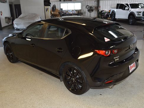 Used 2024 MAZDA MAZDA3 s FWD image 5