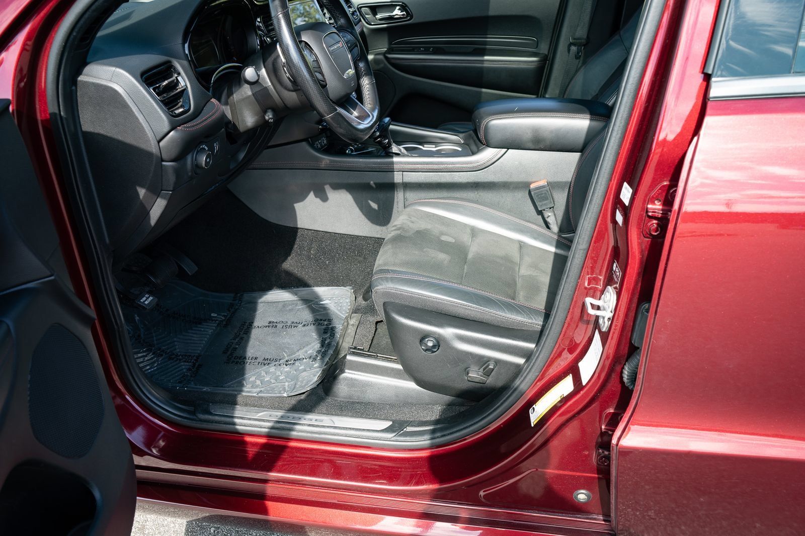 Used 2022 Dodge Durango R/T w/ Blacktop Package RWD image 18