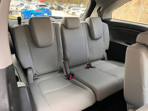 Used 2018 Honda Odyssey EX-L image 27