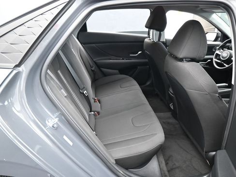 Used 2024 Hyundai Elantra SEL FWD image 33