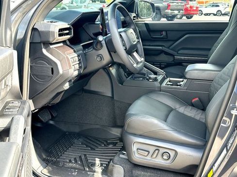 Used 2026 Toyota 4Runner TRD Off-Road Premium w/ Tow Technology Package AWD/4WD image 10