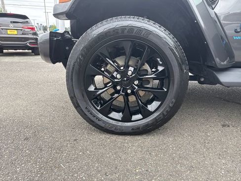 Used 2021 Jeep Wrangler Unlimited Sahara AWD/4WD image 52