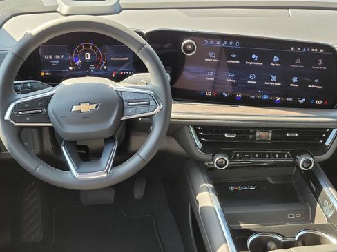 New 2026 Chevrolet Suburban LT w/ Comfort Package RWD image 12