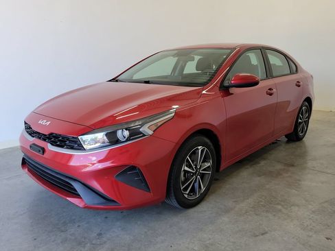 Used 2024 Kia Forte LXS FWD image 30