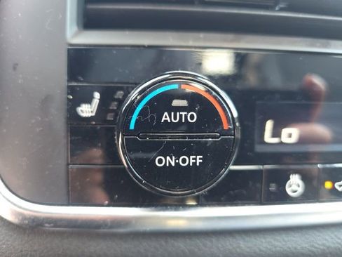 Certified 2023 Nissan Rogue SV w/ SV Premium B Package AWD/4WD image 26