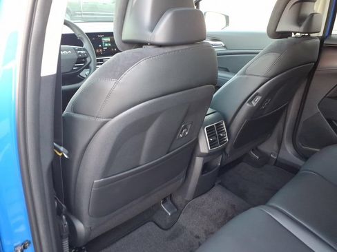 New 2026 Kia Sportage SX FWD image 11