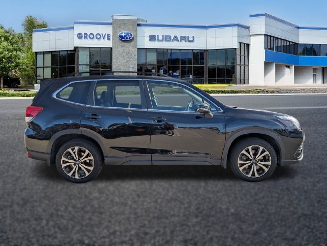 Certified 2023 Subaru Forester Limited AWD/4WD image 7
