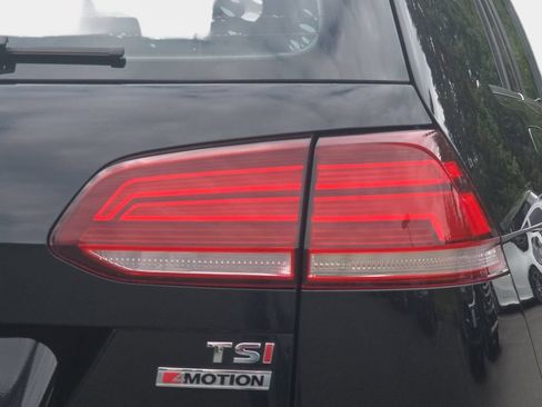 Used 2018 Volkswagen Golf Alltrack AWD/4WD image 37