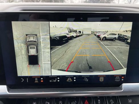 Used 2024 Chevrolet Silverado 1500 LTZ image 40