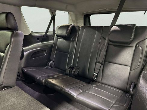 Used 2019 GMC Yukon XL SLT w/ Open Road Package RWD image 18
