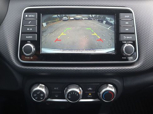 New 2025 Nissan Kicks Play S image 14