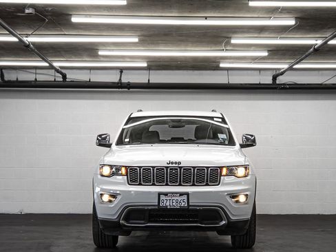 Used 2018 Jeep Grand Cherokee Limited image 8