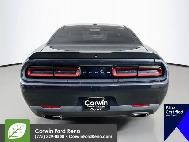 Used 2018 Dodge Challenger SXT RWD image 8
