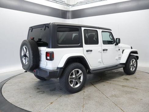 Used 2021 Jeep Wrangler Unlimited Sahara AWD/4WD image 5