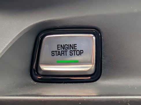 Used 2018 Chevrolet Camaro ZL1 image 19