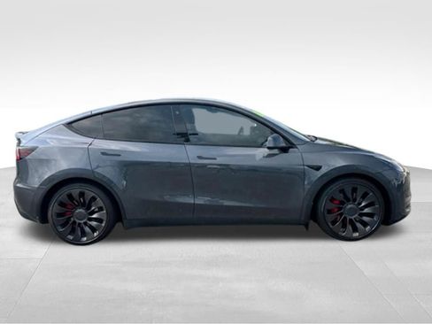 Used 2022 Tesla Model Y Performance AWD/4WD image 8