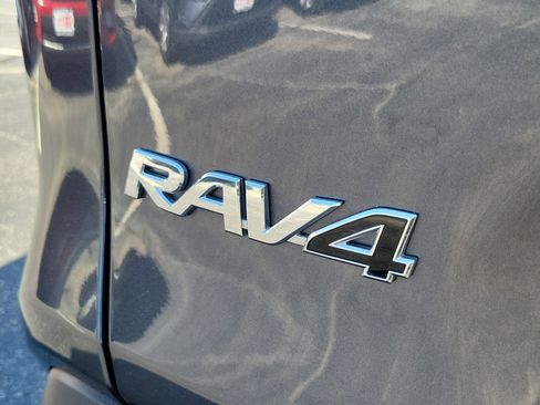 Used 2023 Toyota RAV4 LE image 7