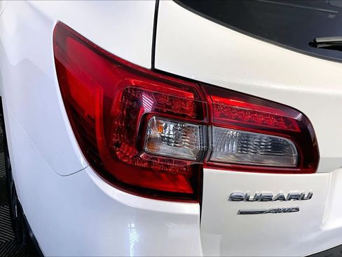 Used 2015 Subaru Outback 2.5i Limited image 27