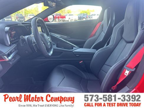 Used 2025 Chevrolet Corvette Z06 RWD image 11