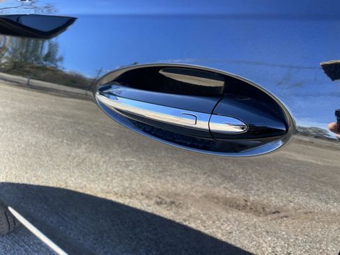 Used 2022 Buick Enclave Premium w/ Experience Buick Package image 38