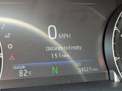 Used 2023 Toyota Highlander XLE image 5