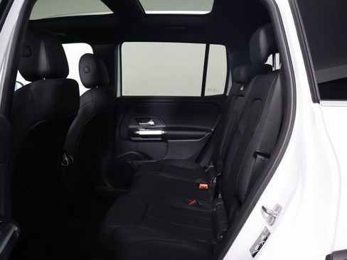 New 2026 Mercedes-Benz GLB 250 4MATIC image 6