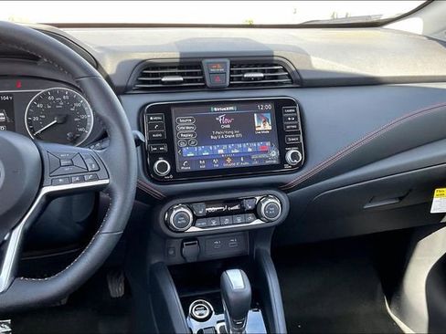 New 2025 Nissan Versa SR FWD image 4