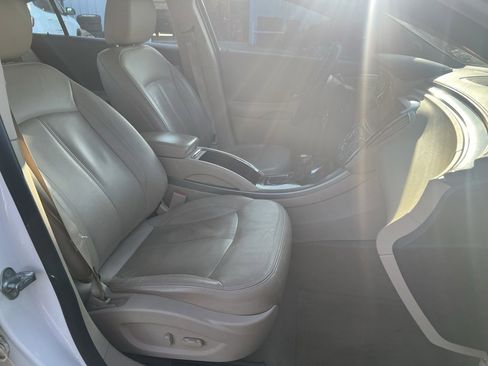 Used 2013 Buick LaCrosse Leather image 4