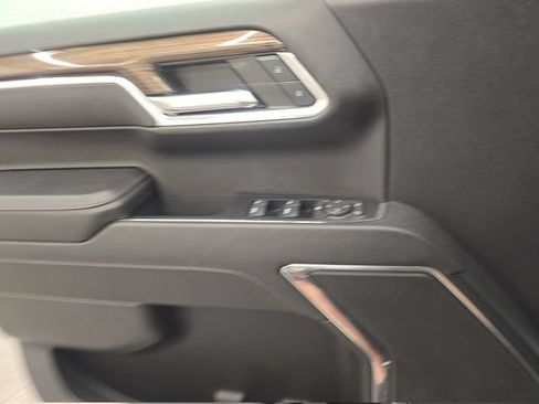 Used 2023 Chevrolet Silverado 1500 LT AWD/4WD image 33