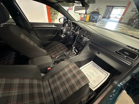 Used 2018 Volkswagen GTI S FWD image 18