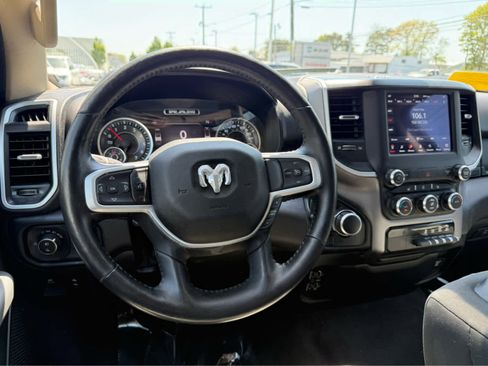 Used 2020 RAM 1500 Big Horn AWD/4WD image 17