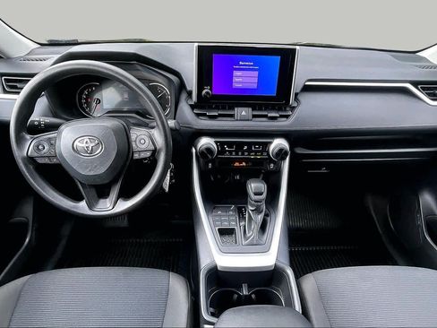 Used 2025 Toyota RAV4 LE AWD/4WD image 14
