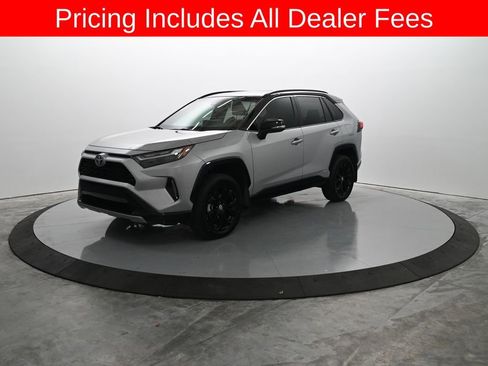 Used 2024 Toyota RAV4 XSE AWD/4WD image 1