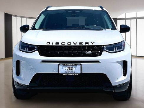 Used 2023 Land Rover Discovery Sport SE AWD/4WD image 2