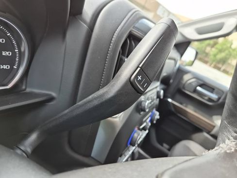 Used 2021 Chevrolet Silverado 1500 LT AWD/4WD image 18