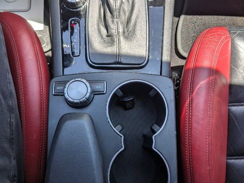 Used 2013 Mercedes-Benz C 63 AMG Sedan image 25