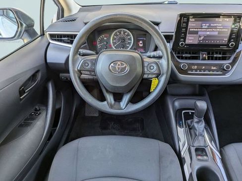 Used 2022 Toyota Corolla LE image 15